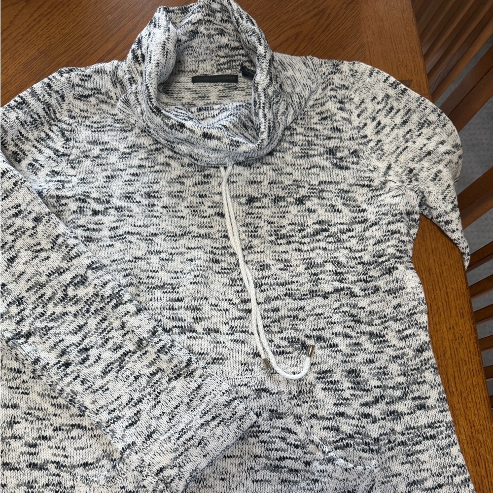 Preswick & Moore Monochrome Knit Sweater